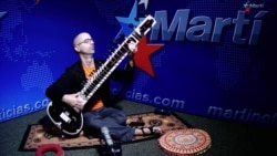 Músico Arsenio Díaz, fusiona ritmos cubanos con el sitar, un instrumento de la India. Músico Arsenio Díaz, fusiona ritmos cubanos con el sitar, un instrumento de la India.