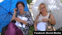 Las intelectuales Alina Bárbara López y Jenny Pantoja en una foto de Archivo.