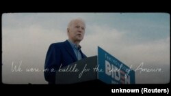 El presidente de EEUU Joe Biden habla en esta imagen fija tomada de su video oficial de lanzamiento de campaña publicado el 25 de abril de 2023. (Cuenta oficiald e YouTube de Joe Biden vía Reuters)