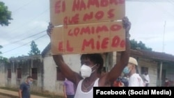 Juan Enrique Pérez Sánchez en la manifestación del 11 de julio de 2021. en el poblado de Vegas, Nueva Paz.