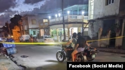 La policía cubana acordona una escena del crimen. Foto publicada en el grupo de Facebook "Madres cubanas por un mundo mejor".