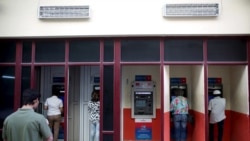 Cajeros automáticos no funcionan, dice jubilado que no logra cobrar su pensión Cajeros automáticos no funcionan, dice jubilado que no logra cobrar su pensión