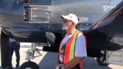 Entevista a Juan Perón, piloto del T-28C Entevista a Juan Perón, piloto del T-28C