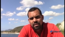 Dos cubanos le dicen adiós al sueño americano Dos cubanos le dicen adiós al sueño americano