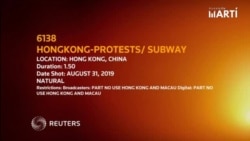 La policía se enfrenta con manifestantes en Hong Kong el 31 de agosto de 2019. La policía se enfrenta con manifestantes en Hong Kong el 31 de agosto de 2019.