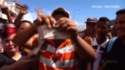 Maduro retira los billetes de 100 bolívares, los más utilizados para las compras Maduro retira los billetes de 100 bolívares, los más utilizados para las compras