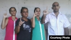 (i-e) Adairis Miranda, Maidolis Leyva Portelles, Anairis Miranda y Fidel Batista Leyva.