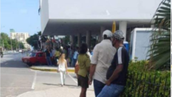 Cubanos opinan sobre protestas en La Habana Cubanos opinan sobre protestas en La Habana