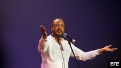 Instantes del concierto en el teatro Karl Marx.