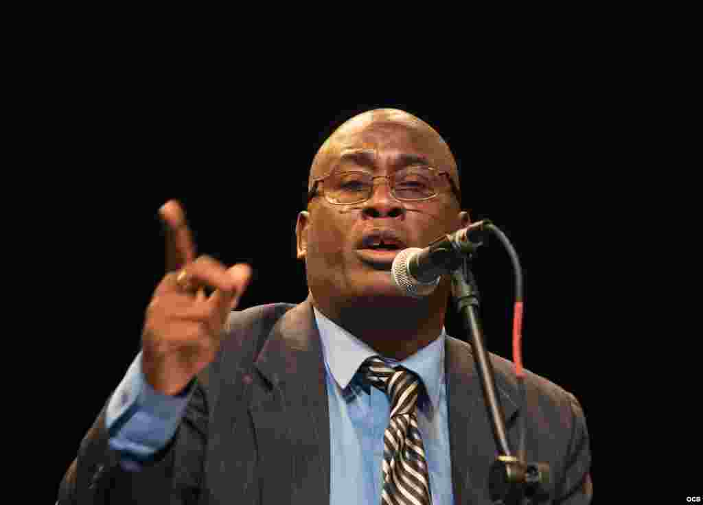 El ex preso político cubano, Jorge Luis García Pérez "Antúnez", hace uso de la palabra en "Cuba 2019 Fórum abierto: El exilio habla a Cuba", el sábado 9 de marzo, en el Miami Dade College Koubek Memorial Center.