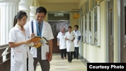 Los títulos de los médicos malasios graduados en Cuba no son reconocidos por Kuala Lumpur.