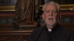 Padre José Luis Menéndez, párroco de la iglesia Corpus Christi, de Miami Padre José Luis Menéndez, párroco de la iglesia Corpus Christi, de Miami