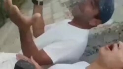 Jóvenes en Santa Clara responden a los actos de repudio del régimen cubano Jóvenes en Santa Clara responden a los actos de repudio del régimen cubano