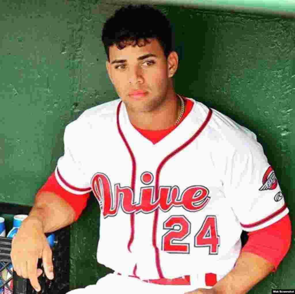 Las Medias Rojas siguen enamoradas de Yoan  y observan con mucha atención su desempeño en las ligas menores, porque más temprano que tarde dará el salto a las Mayores.