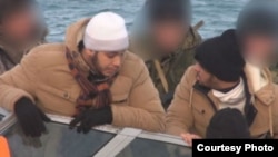 Cubanos detenidos en Rusia por intentar cruzar a Alaska.