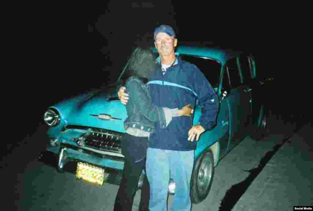 Cubadave en Cuba. Strecker asegura que la foto fue tomada en Santa Fe.