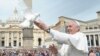 El Papa Francisco en la Plaza de San Pedro, en el Vaticano. (Foto: Vatican News)