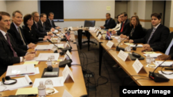 Diálogo EEUU-Cuba, iniciado el 21 de mayo.