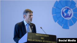El subsecretario de Estado para Democracia, Derechos humanos y Trabajo, Tom Malinowski en #8MinisterialCD.