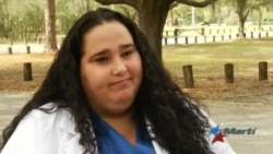 Profesionales de la salud cubanos protestan contra prohibición del gobierno castrista Profesionales de la salud cubanos protestan contra prohibición del gobierno castrista