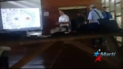 Viceministro panameño de Seguridad se reune con cubanos varados en Panamá Viceministro panameño de Seguridad se reune con cubanos varados en Panamá