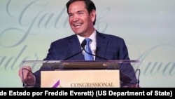 El secretario de Estado, Marco Rubio, durante la Gala Anual del Instituto de Liderazgo Hispano del Congreso (CHLI) donde recibió el Premio a la Trayectoria el 7 de mayo de 2025.