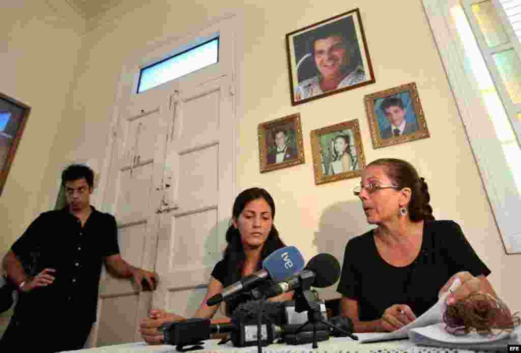 Familia Payá durante una rueda de prensa en La Habana, Cuba