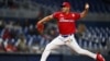 El lanzador Raúl Valdés contra los Suns de Curazao, en la Serie del Caribe, en Miami, Florida, el 6 de febrero de 2024. (Chandan Khanna/AFP).