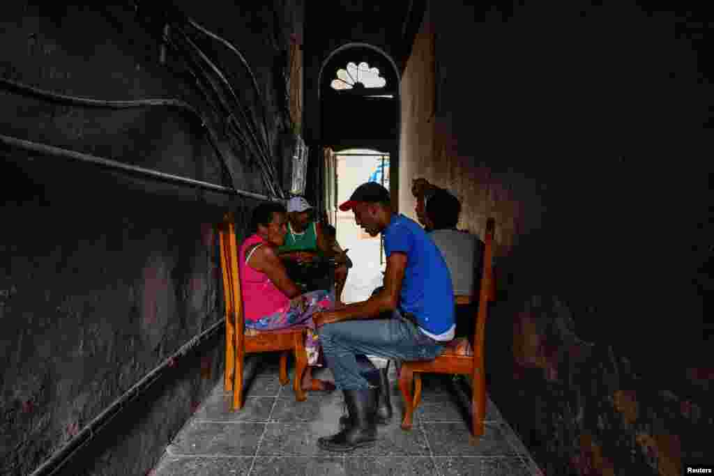 El primer ministro, Manuel Marrero, anunció que el país atraviesa por una situación de "emergencia energética".