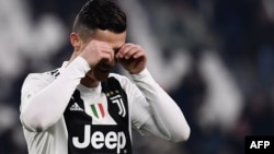 Cristiano Ronaldo durante el juego de Juventus vs Chievo Verona este lunes en Turin.