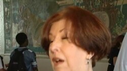 Develan escultura inspirada en la Operación Pedro Pan Develan escultura inspirada en la Operación Pedro Pan