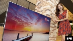 Nuevo televisor inteligente 3D de 60 pulgadas de LG en Seúl (Corea del Sur).