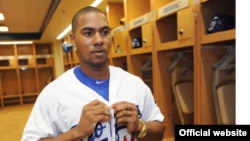 Arruebarruena retratado por el fotógrafo oficial de Los Dodgers, Jon SooHoo/LA Dodgers.