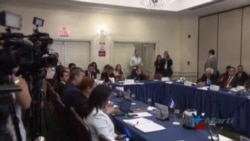 Migrantes cubanos protestan en frontera de Panamá con Costa Rica Migrantes cubanos protestan en frontera de Panamá con Costa Rica