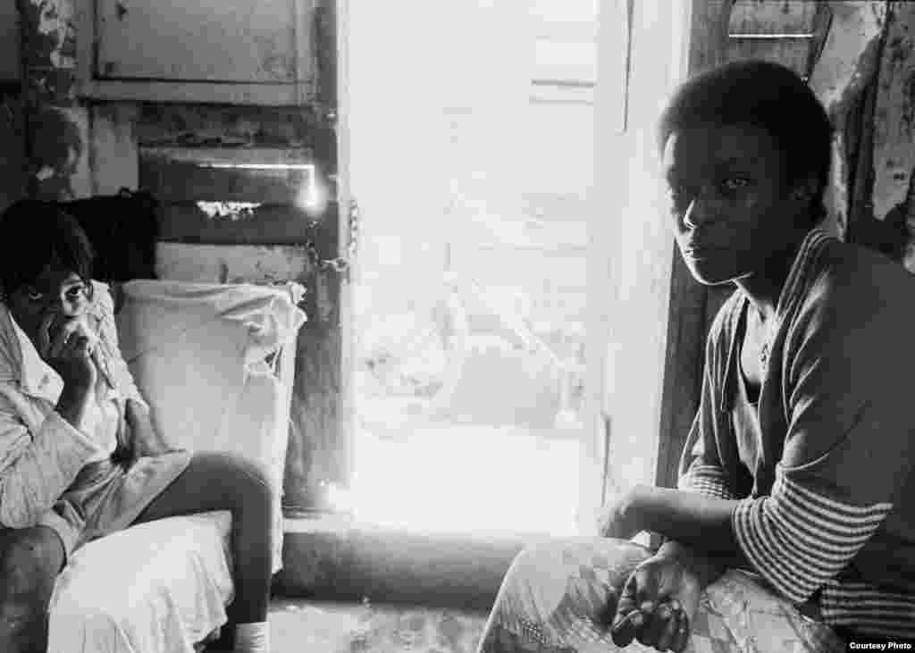 De la serie "Gente que no conocí": "Lo que sé es que me he llevado sus imágenes conmigo, y aún las conservo". Damaris Betancourt Peña. Cortesía de la autora.