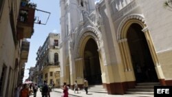 Fotografía de la iglesia de la Caridad en el barrio de Centro Habana. EFE/Alejandro Ernesto