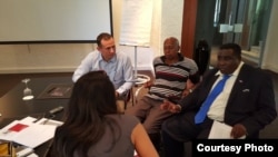 Entrevista a activistas cubanos de visita en Madrid.