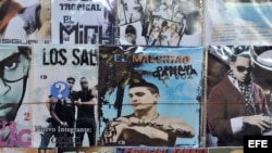 Vista de un disco compacto del cantante cubano Osmani García, quien popularizó la canción "El chupi chupi", un popular reguetón cubano