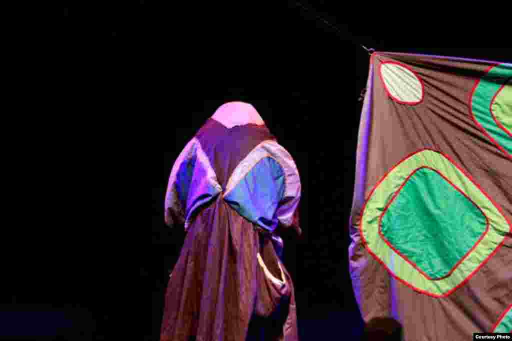 "Historia de una muñeca abandonada", Teatro Pálpito. Foto: Luis F. Rojas.