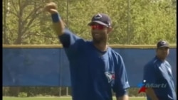 Lourdes Gurriel se pule con Azulejos de Toronto para las Grandes Ligas Lourdes Gurriel se pule con Azulejos de Toronto para las Grandes Ligas