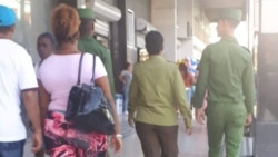 Excesiva vigilancia y carencias de todo tipo este fin de año en Cuba Excesiva vigilancia y carencias de todo tipo este fin de año en Cuba