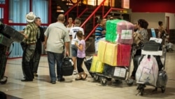 Economistas analizan nuevas medidas para importación Economistas analizan nuevas medidas para importación