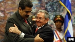 Raúl Castro y Nicolás Maduro.