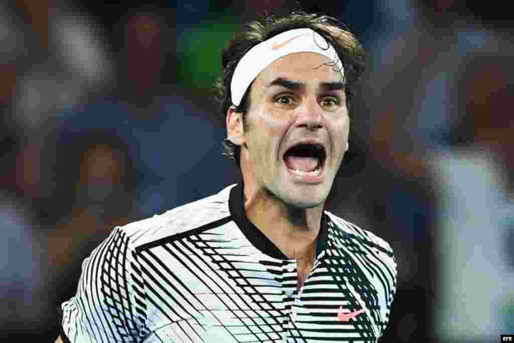 Roger Federer, de Suiza, reacciona después de ganar el partido final de individuales masculinos contra Rafael Nadal, de España, en el Abierto de Australia, el 29 de enero de 2017. Federer ha ganado 18 Grand Slam, más que ningún otro tenista en el mundo.  