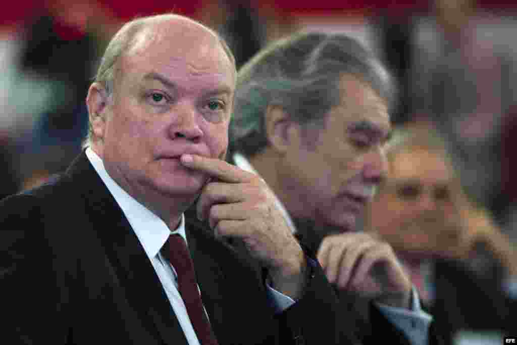 Rodrigo Malmierca (i) durante su reunión en la Cámara de Comercio en Washington, Estados Unidos.