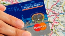 Cubanos cuestionan efectividad de la bancarización en la isla Cubanos cuestionan efectividad de la bancarización en la isla