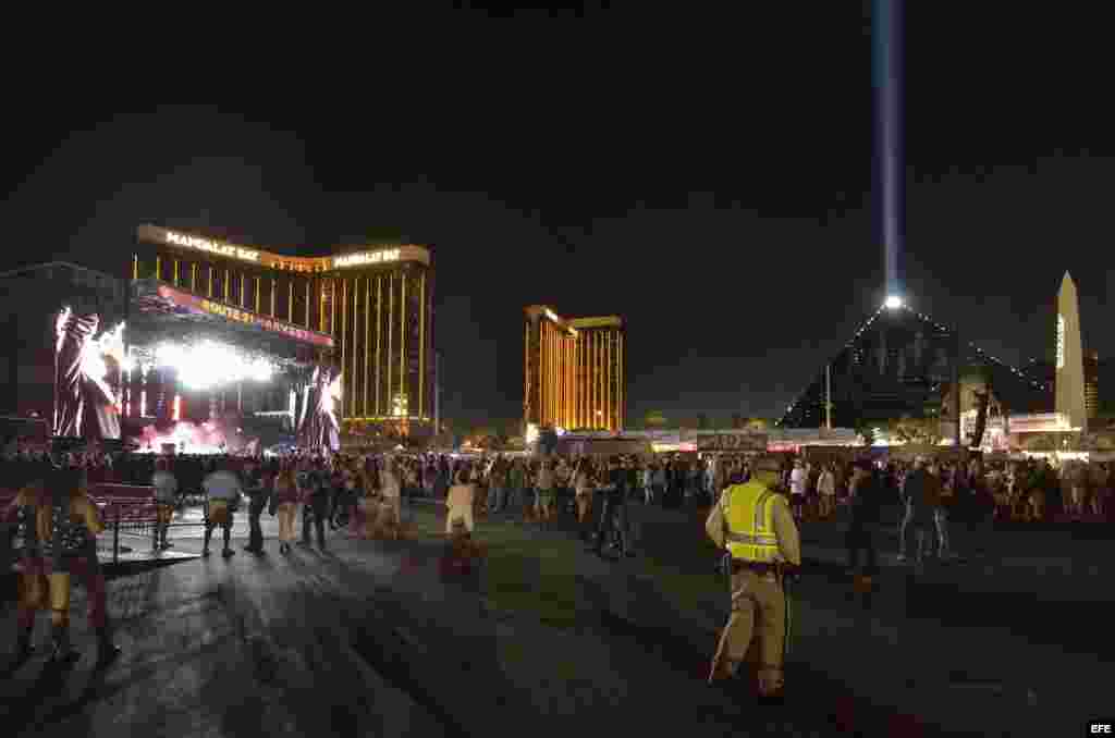 Vista general de uno de los escenarios del festival de música "Route 91. Harvest", en las Vegas, donde ocurrió el mortal tiroteo.