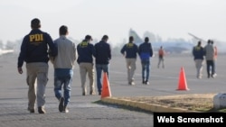 Chile expulsa a 50 extranjeros de su territorio, entre ellos a 30 cubanos.