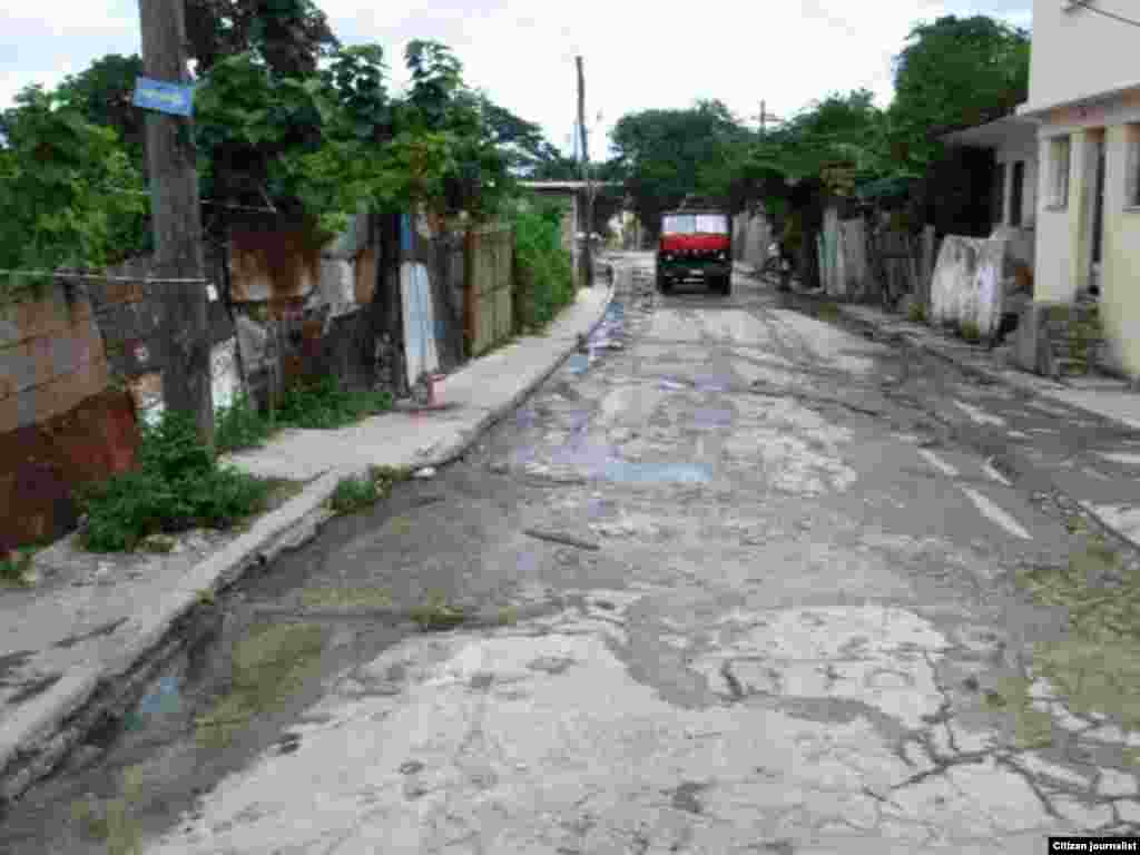 Habana: fachadas y calles vistas por el lente del comunicador Lazaro Yuri Valle.