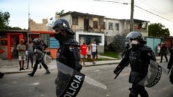 Cambian medida a trabajo correccional con internamiento para jóvenes que protestaron el 11J Cambian medida a trabajo correccional con internamiento para jóvenes que protestaron el 11J
